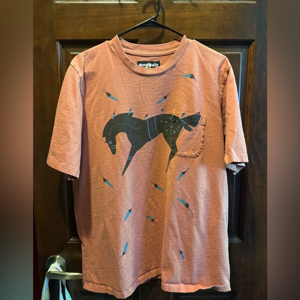 Monitaly Horse Tee with Graphic Pocket